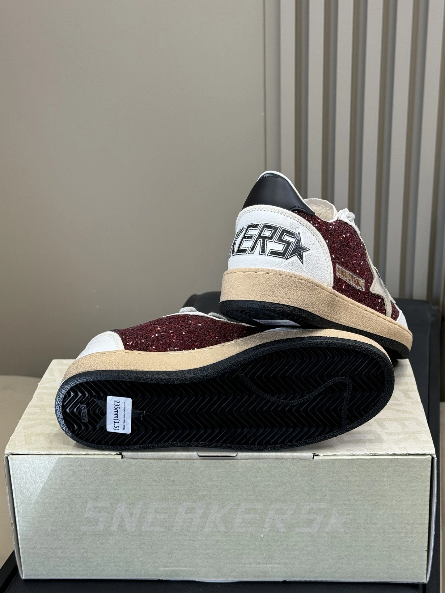 COCO-- 6642 GWF00117.F006123.40495 sheepskin item:E-X230F2637